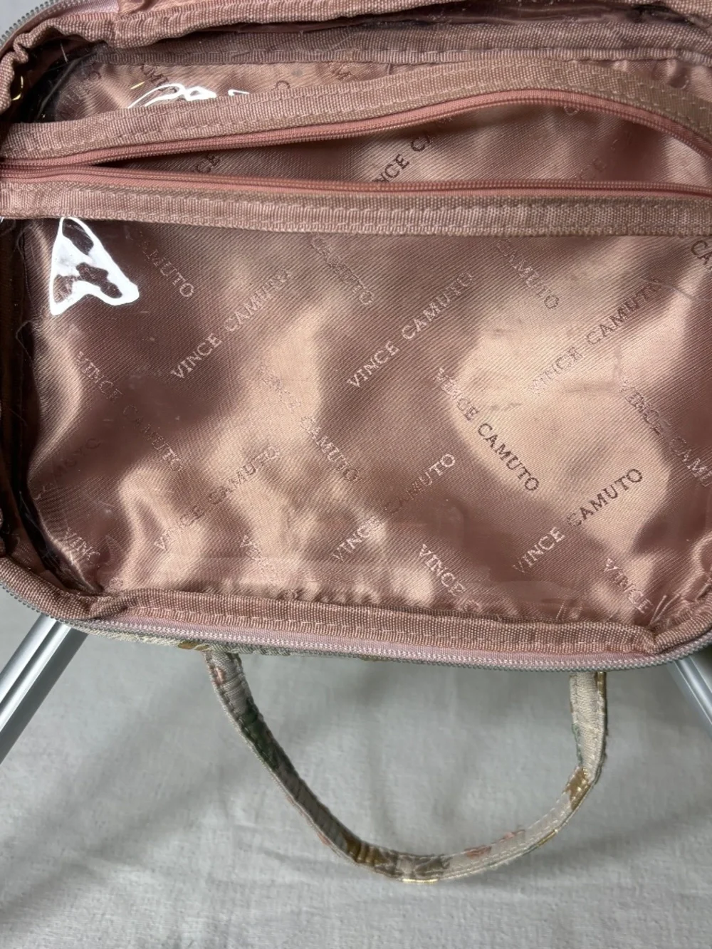 Vince Camuto Floral Gold Damask Cottagecore Zip Hanging Toiletry Case Makeup Bag